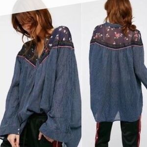 ✨HP✨Free People | Size XS 100% Cotton Blue Hearts & Colours Striped Tunic